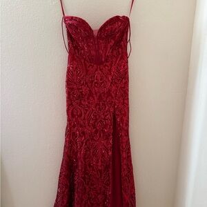 Elegant Red Lace Evening Gown